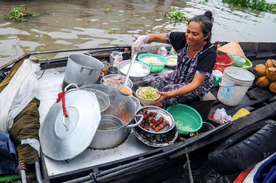 Ho Chi Minh City: Mekong River Delta Day Trip with Boat Trip - Ông Kiết’s ancient house: stepping into craftsmanship