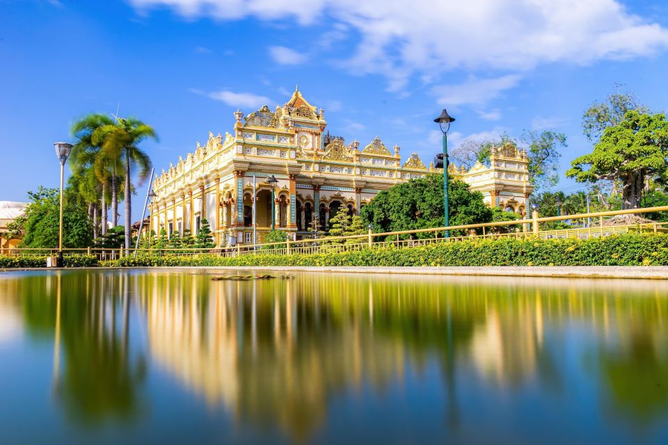Ho Chi Minh City: Mekong River Delta Day Trip with Boat Trip - Morning pickup and the route to Cai Be