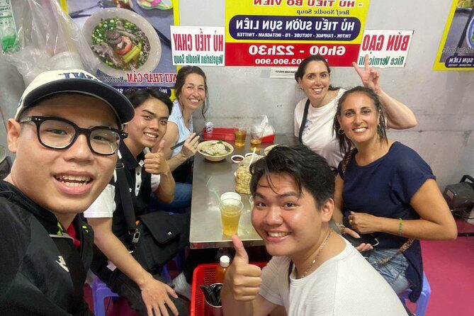 Ho Chi Minh city: Michelin-Recognized Food Tour with Local Expert - Saigon at night: why a motorbike food tour works so well