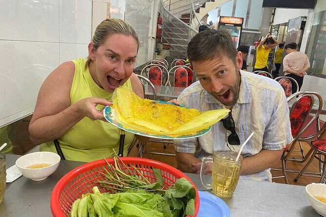 Ho Chi Minh city: Michelin-Recognized Food Tour with Local Expert - Practical details that can make or break your night