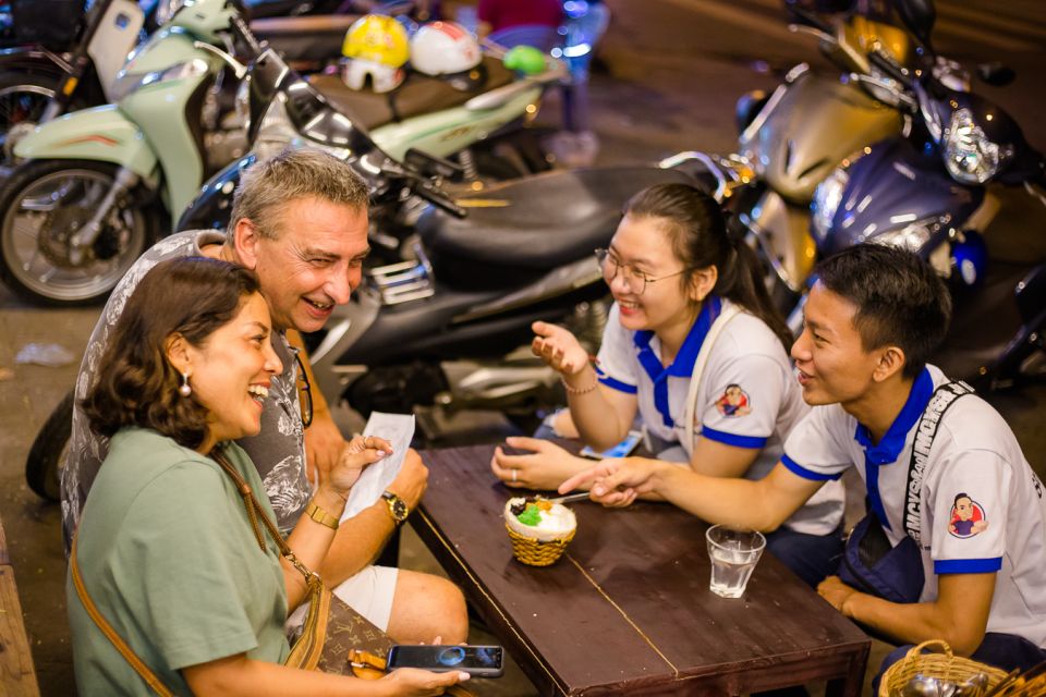 Ho Chi Minh City: Private Street Food Motorbike Tour - District 4 seafood meal, then flan and forest banana sticky rice wine