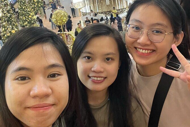 Ho Chi Minh city private tour guide - Ben Thanh Market: a classic stop, with your guide steering the experience