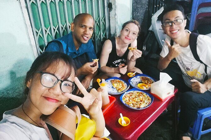 Ho Chi Minh City private walking tours with young local volunteers - Price and what you really get for $36