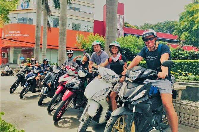 Ho Chi Minh City Sightseeing, nightlife Saigon, Local Markets - Stop 1: float-market areas, Chinatown, and the street-food rhythm