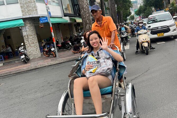 Ho Chi Minh City Sightseeing Panoramic Cyclo Private Tour - Lam Son Square theatre and the Central Post Office for the architecture lovers