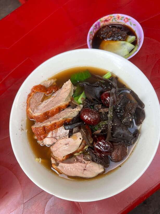 Ho Chi Minh City Street Food Private Tour With Female Guide - The 4-Hour Flow: Pickup, Transportation, and Food Stops