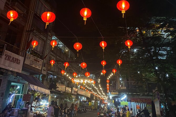 Ho Chi Minh City: Street Food & Sightseeing Tour with Local Guide - Thich Quảng Đức Monument and an early city orientation