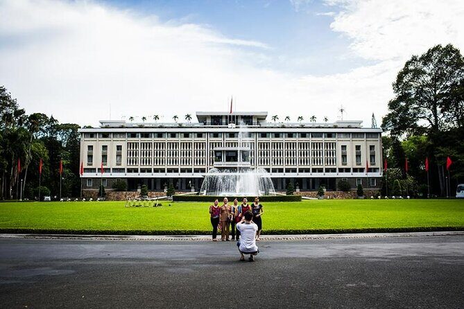 Ho Chi Minh City Tour - 1 Day Excursion from Phu My Seaport 5* - Notre-Dame Basilica and the Central Post Office side-by-side