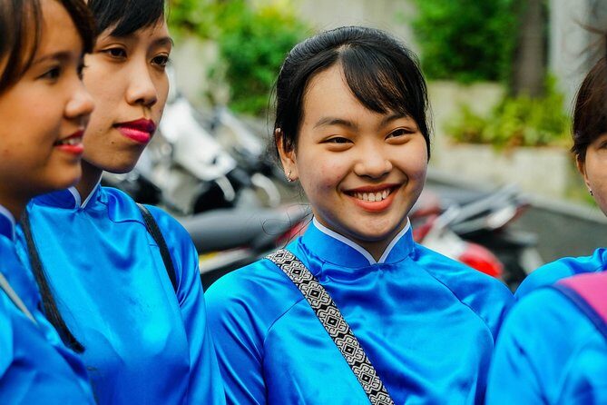 Ho Chi Minh City Tour by Motorbike with Female Riders | KissTour - Coffee and street life: the simple stop that changes the whole day