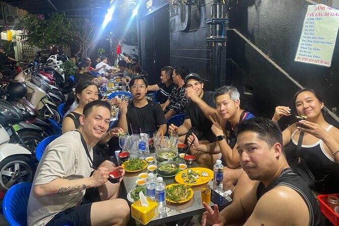 Ho Chi Minh Food Tour on Back of Motobike with Local Guide - Nguyen Thien Thuat Apartment Buildings in District 3: A Nostalgia Stop With Real Life