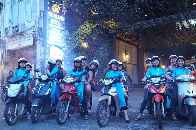 Ho Chi Minh Night Tour by Motorbikes with Female Rider | KissTour - Street-food dinner included: what to expect and how to order for yourself