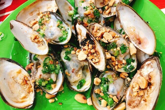 Ho Chi Minh Nightlife & Street Food Tour By Motorbike - Ho Thi Ky Flower Market: Color for Photos and a Food Break