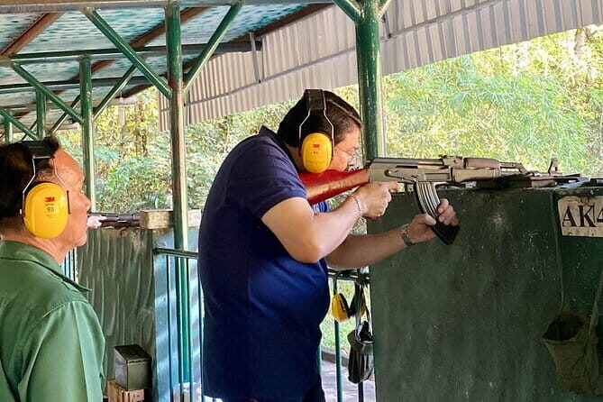Ho Chi Minh Uncovered Cu Chi tunnels and Mekong Delta Tour - My Tho lunch: a real break, not just a stop