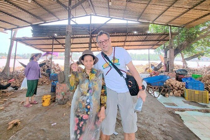 Incredible Mekong Delta Tour 3-day from Ho Chi Minh City - Day 1 in the Mekong: My Tho, Vinh Trang Temple, and a Real Riverside Meal
