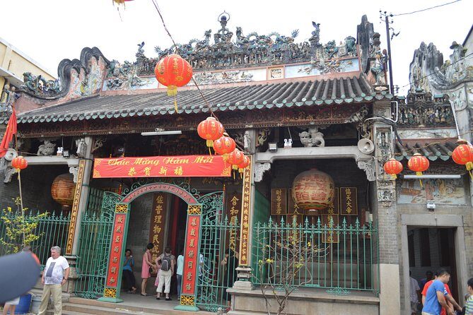 Individual Saigon city tour as a private tour - Saigon Opera House to Ben Thanh Market: orientation fast, culture close