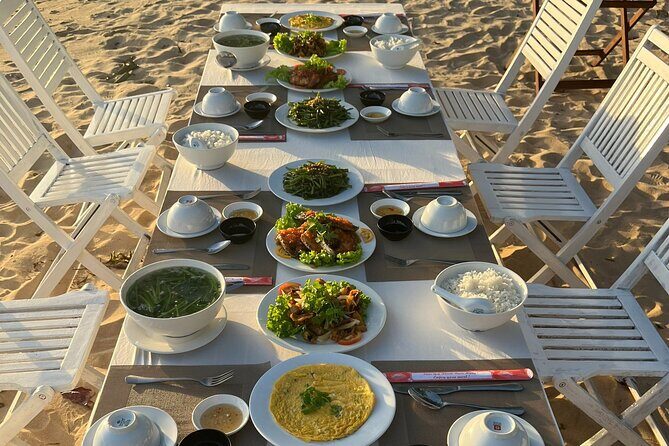 Island Chillax Hideaway: Snorkeling & Sunset BBQ [MAX 12 PAX] - What the English-speaking crew and small group size change