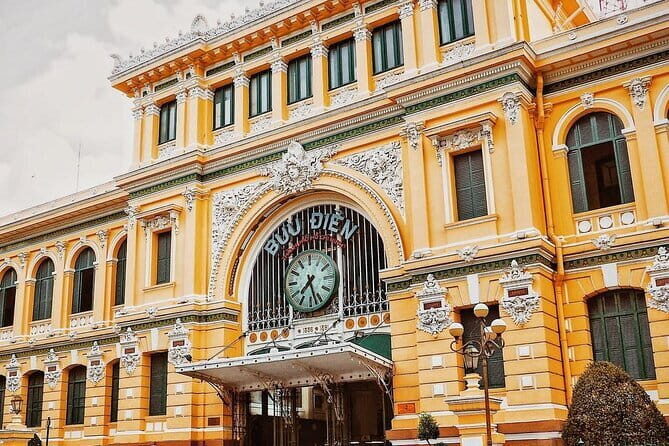 Jeep tour Sai Gon Private half day culture and history tour - A half-day Jeep route that helps you get your bearings fast