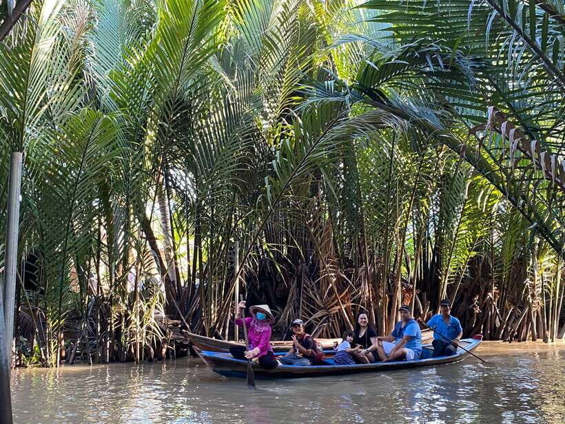 Mekong Day Trip Group 12pax Explore Bicycle & Cooking Class - My Tho break time and the chance to browse