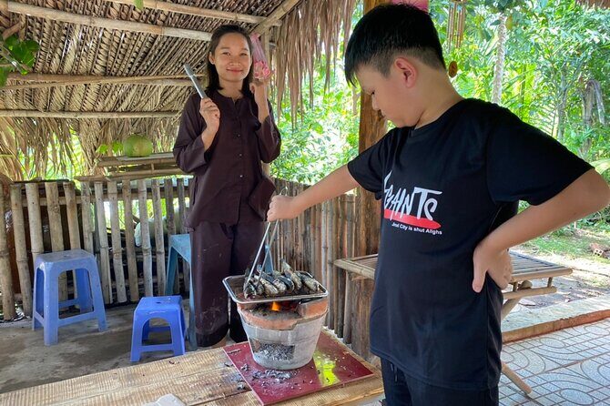 Mekong Delta 2 Days 1 Night Small Group Homestay - Homestay Tiny Garden Evening: Sunset, BBQ, and Small Things That Feel Big
