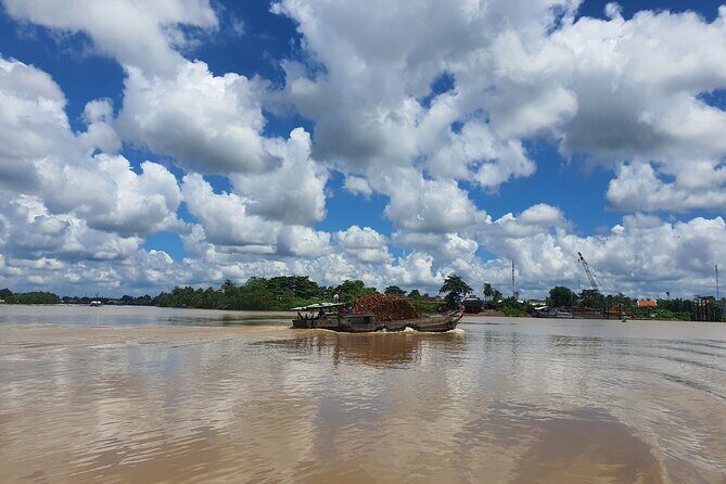 Mekong Delta Ben Tre Non-touristy Full-Day - VIP Private Tour - Lunch with a local family: the meal that grounds the day