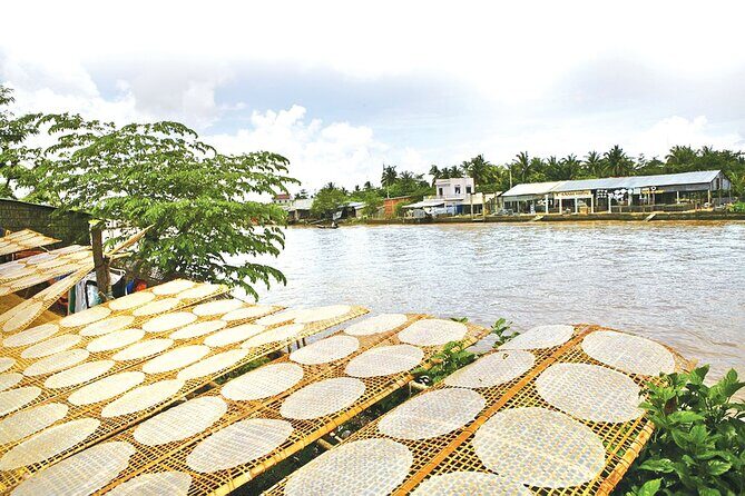 Mekong Delta 'Cai Rang' Floating Market 2-Day Tour - Guides and group size: the difference between seeing and understanding