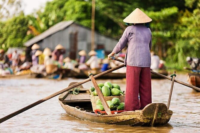 Mekong Delta Discovery Day Tour - Vinh Trang Pagoda: a calm start in My Tho
