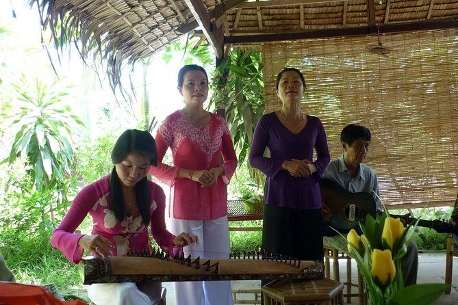 Mekong Delta Small Group Full Day Tour - A 7:45 departure that gets you out of Saigon fast