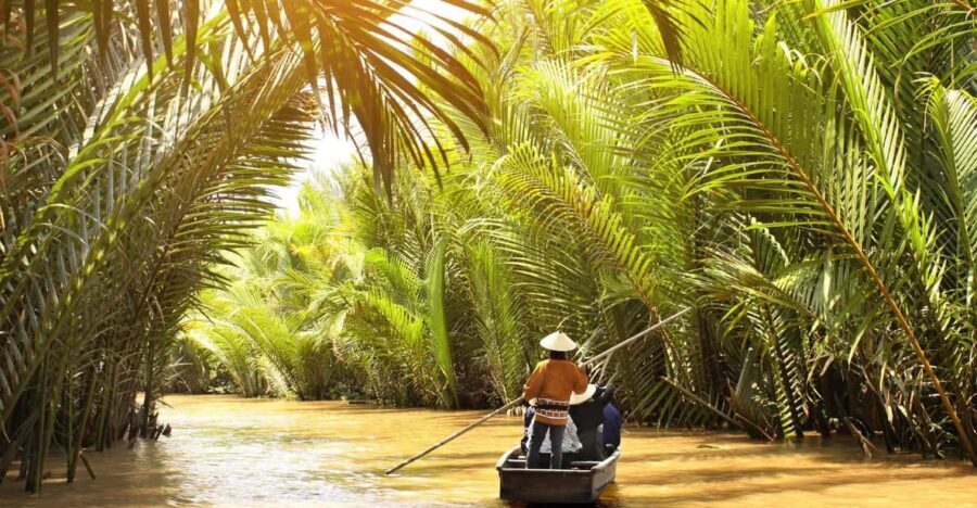 MeKong Delta Tour 1 Day - Honey bee farm and honey lemon tea: sweet, simple, and very local