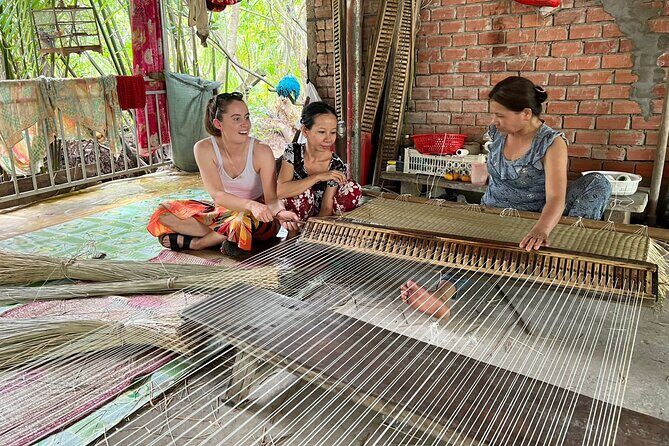 Mekong Delta tour: Ben Tre 1 day by DGT - The sampan canal ride: the best scenery comes from going smaller