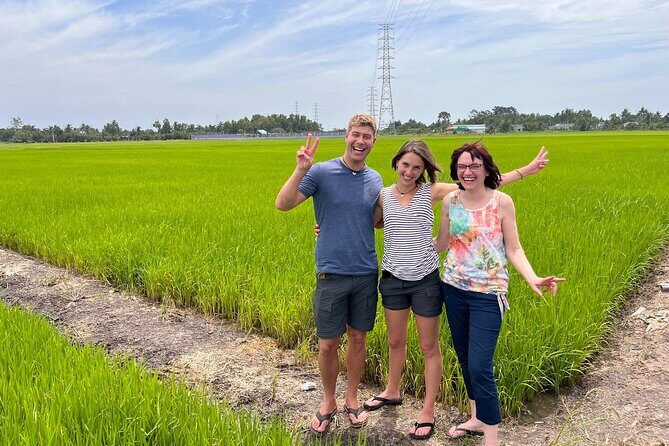 Mekong Delta Tour with Kayaking, Cycling and Cooking - Aquaculture and local farming: fish and frog farming stop