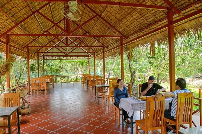 Mekong Delta Tour with Kayaking, Cycling and Cooking - The lunch and sweet stops: when the day actually tastes like the region