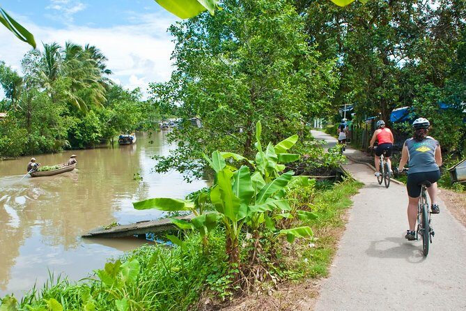 Mekong Delta VIP Tour - Transportation by Limousine - Transportation and Group Size: The Comfort Tradeoffs You Should Know