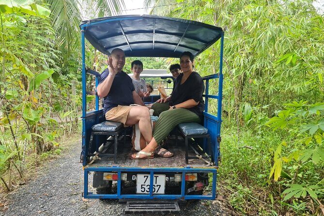 Mekong River Relaxing Sail boat cruise to Coconut Canals (1.5HRS) - Ben Tre to Nhơn Thạnh: the calm start before the canal glide
