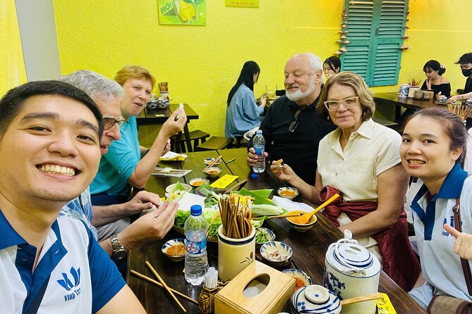 Motorbike Food Tour in Saigon Real Local Flavors - Kem Bơ Nàng Zoe dessert: coconut or avocado ice cream to cool down