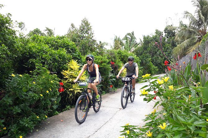 Off The Beaten Track The Mekong By Bike,boat & Kayak Day Trip - Cai Be floating market: boat time plus fruit tasting