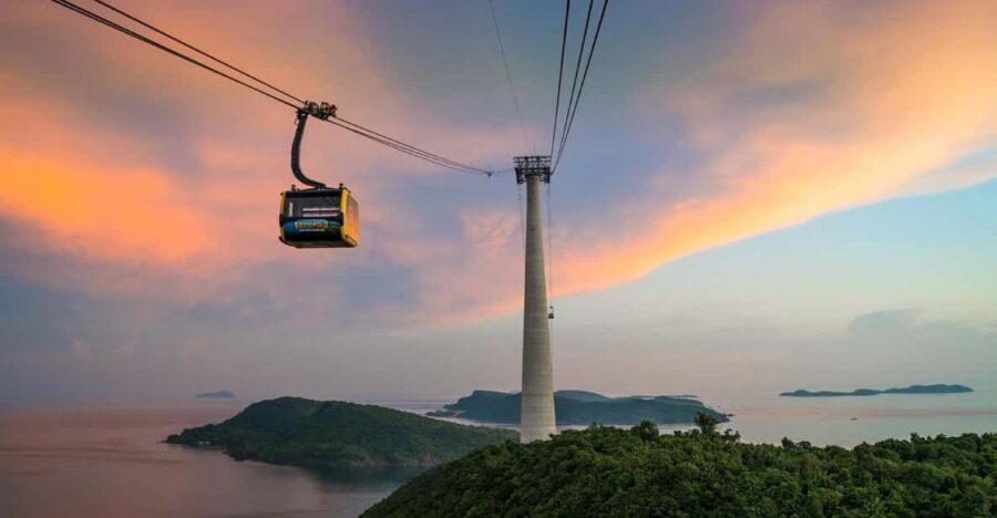 Phu Quoc: 3 Island Boat Trip, Cable Car, Water Park| Vietnam - Getting to the harbor: the part that sets your expectations