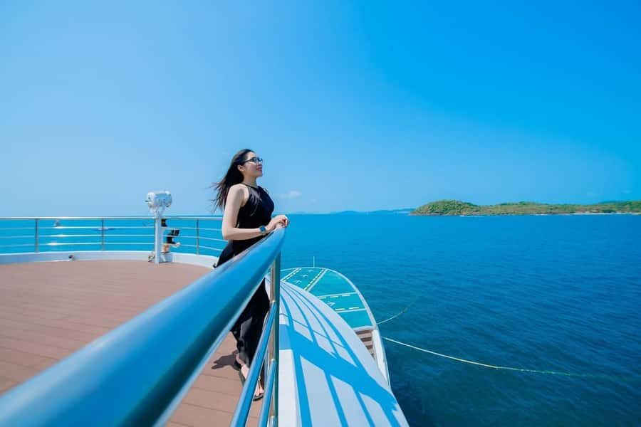 Phu Quoc: 3-Island Tour & Cruise with Lunch & Water Sports - Lunch on Hon Mong Tay or May Rut: the one meal you’ll actually plan around