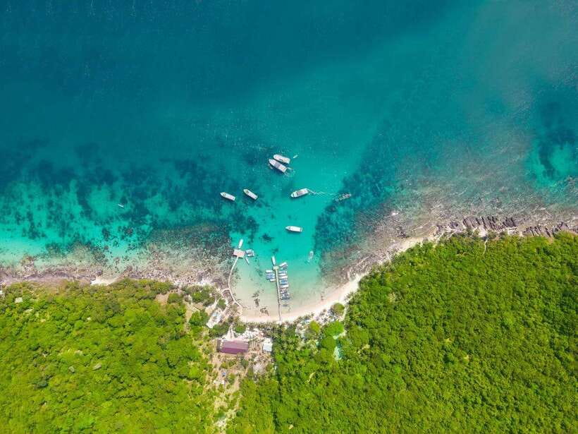 Phu Quoc: 3 Islands Trip Snorkeling by Speed Boat - May Rut Trong Island: lunch, exploring time, and the white sand lagoon