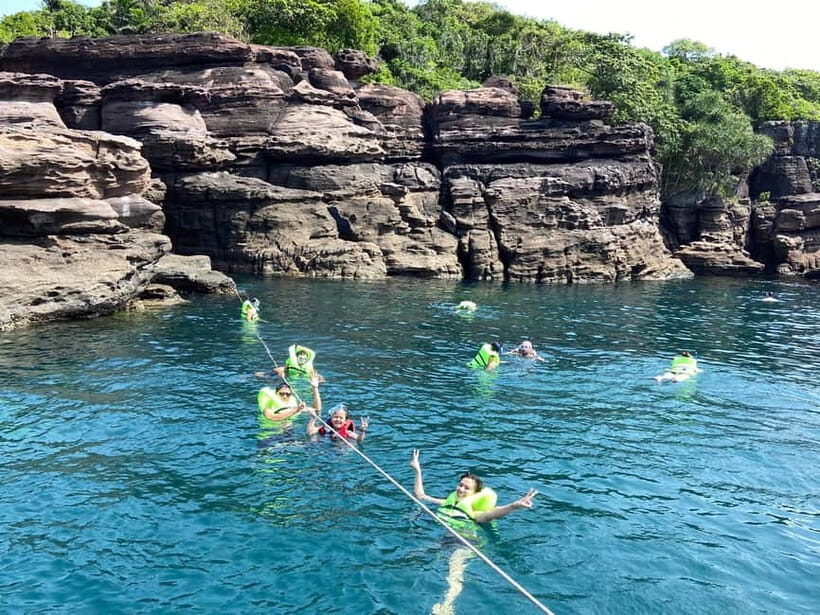 Phu Quoc: 4 Islands By Speedboat & Cable Car Trip - Island Stop 2: Gam Ghi Coral Reef Snorkel