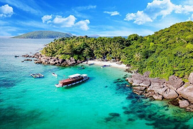Phu Quoc 4 Islands Full Day Tour with cable car - Entering the day: pickup, An Thoi Port, and a speed-boat pace