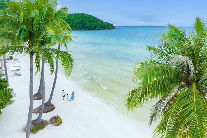 Phu Quoc Fullday Tour Cua Can river - Stop 1: The Dương Đông Silk Center (Free, Short, and Worth a Look)