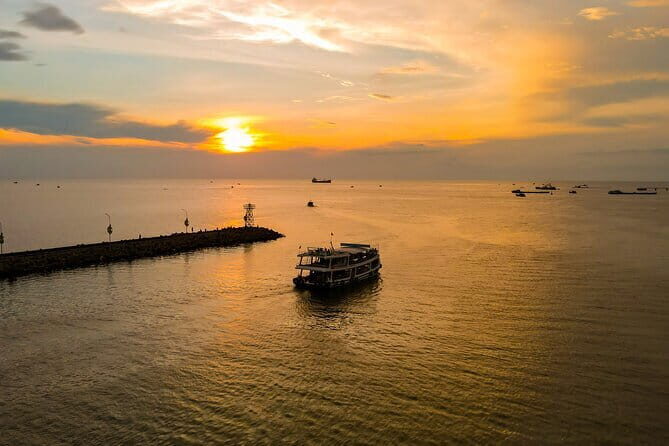 Phu Quoc Half-Day Tour with Sunset BBQ & Night Squid Fishing - The sunset cruise hour: how the timing works and what you’ll notice