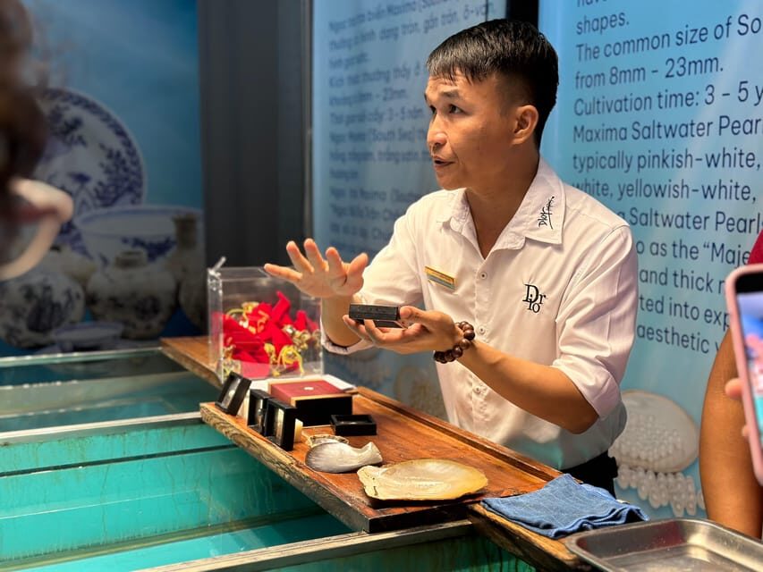 Phu Quoc: Private Guided Southern Island Sightseeing Tour - Sun World – Sunset Town cable car: where the timing gets tricky