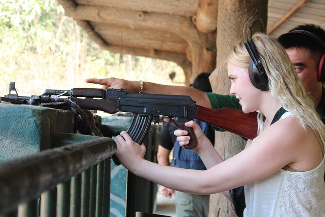 Premium Cu Chi Tunnels Tour with Local Expert by SpeedBoat - Traditional Lunch at Tan Cang Resort: Full Meal Value