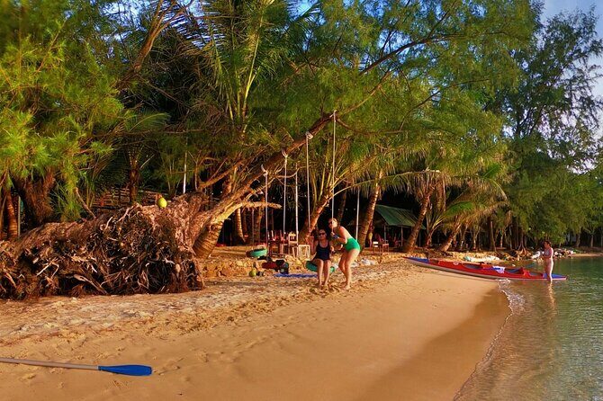 [PRIVATE CHARTER] SEA-KAYAKING along HALF-MOON BAY & SUNSET DRIFTING & DINNER - What to bring and how to prep so you enjoy every phase