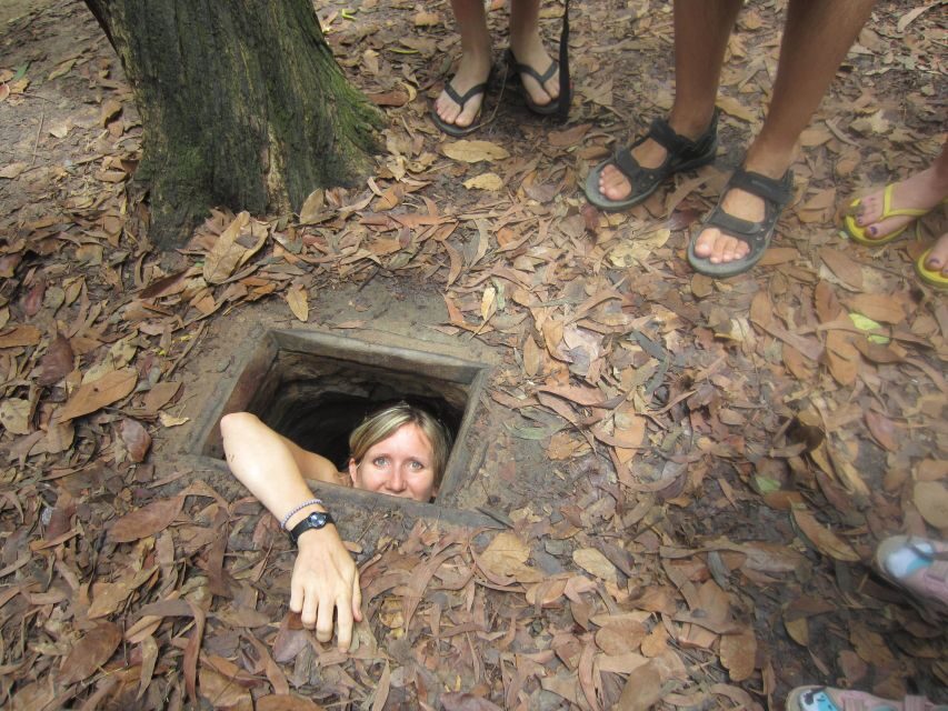 Private Cu Chi & Mekong Delta Tour: History Meets Nature - The ride to My Tho: lunch break as a reset