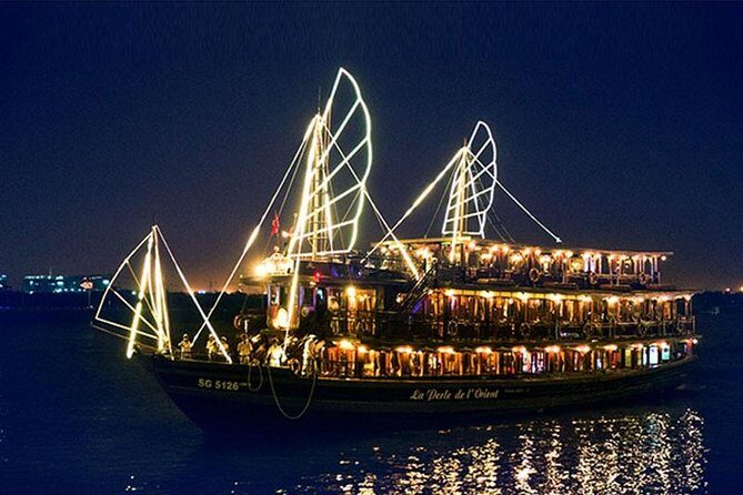 Private Ho Chi Minh by Jeep Evening Tour and Dinner Cruise - A private jeep evening in District 1 is the efficient kind of sightseeing