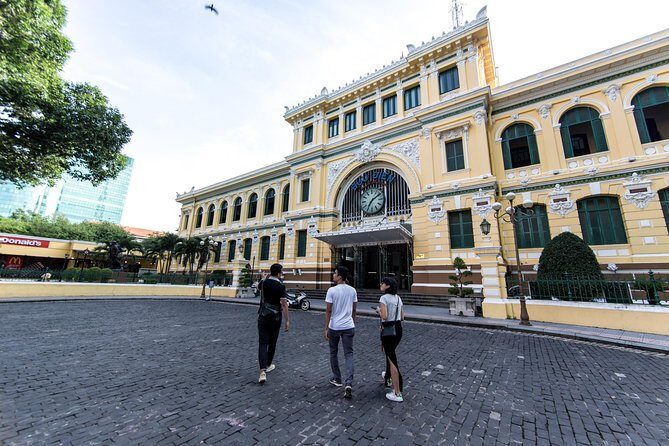 Private Ho Chi Minh City Half-Day Tour - Stop 2: Emperor Jade Pagoda and Chinese-styled architecture