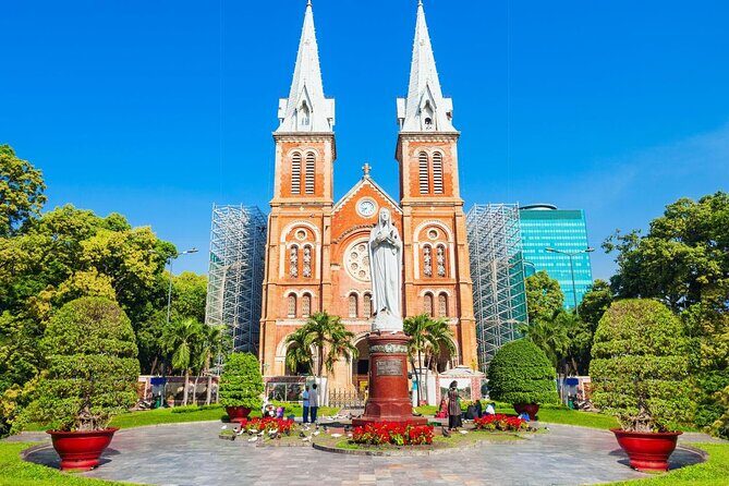 Private Ho Chi Minh City Tour Full day Trip - Giac Lam Pagoda and Cho Lon: spiritual calm plus market energy