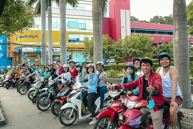 Private Local Food 4-hour Scooter Tour in Ho Chi Minh City - Stop 2: Nguyen Thien Thuat apartment buildings and how people really live